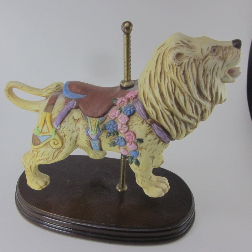 Carousel lion decor